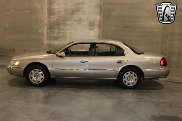 used 1999 Lincoln Continental car, priced at $11,500