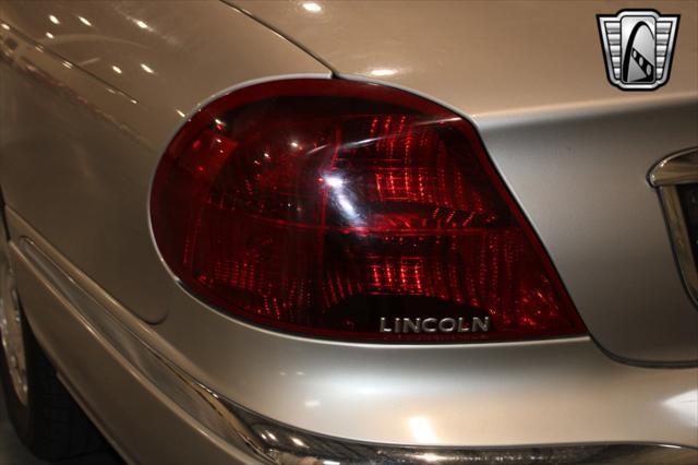 used 1999 Lincoln Continental car, priced at $11,500