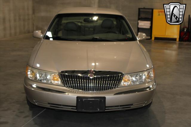 used 1999 Lincoln Continental car, priced at $11,500