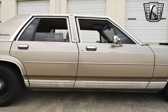used 1989 Ford Crown Victoria car, priced at $13,000
