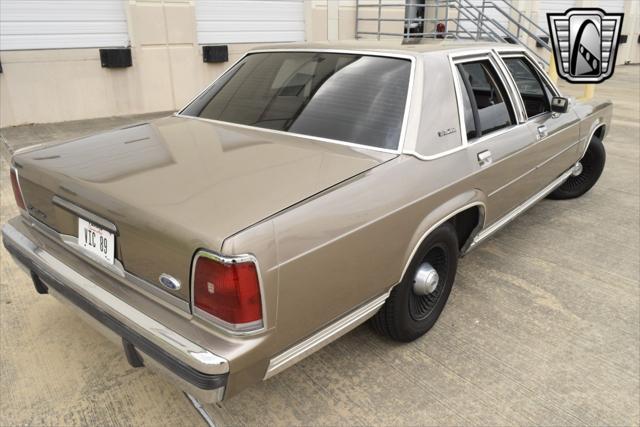 used 1989 Ford Crown Victoria car, priced at $13,000