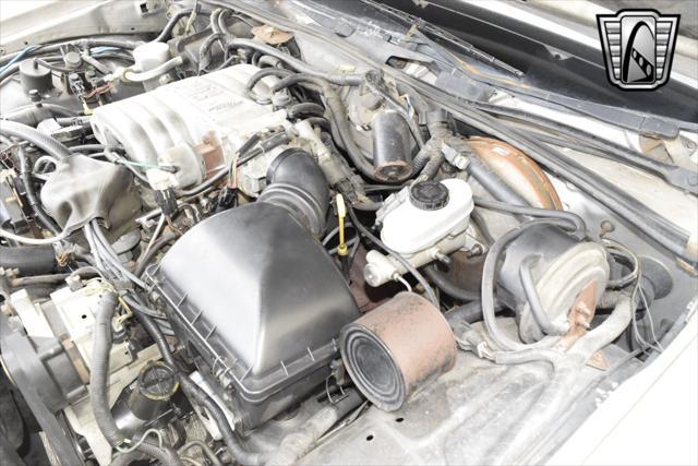 used 1989 Ford Crown Victoria car, priced at $13,000