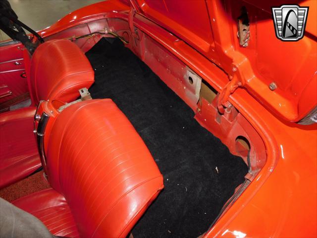 used 1962 Chevrolet Corvette car, priced at $102,000