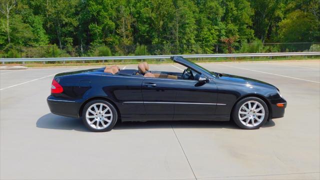 used 2007 Mercedes-Benz CLK-Class car, priced at $10,000