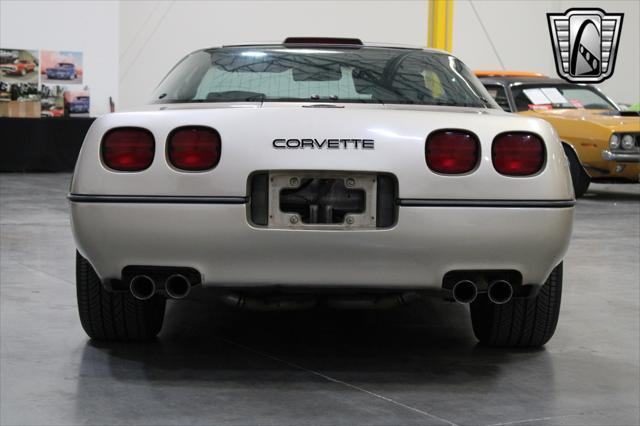 used 1986 Chevrolet Corvette car, priced at $6,000