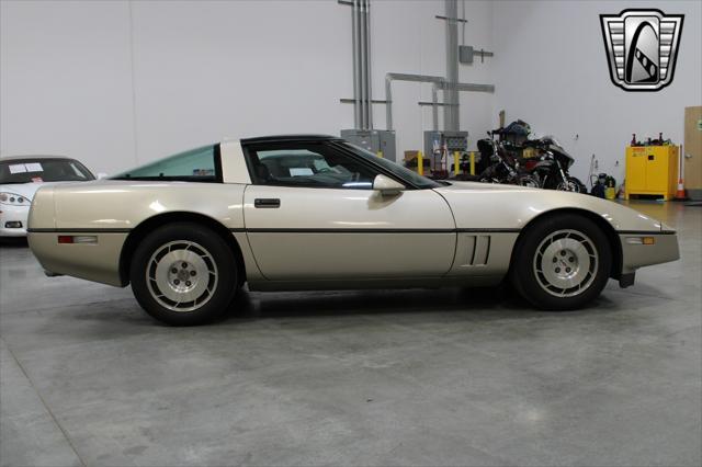 used 1986 Chevrolet Corvette car, priced at $6,000