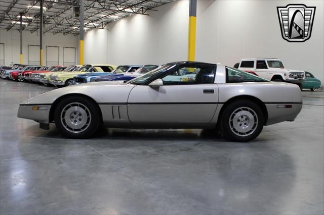 used 1986 Chevrolet Corvette car, priced at $6,000