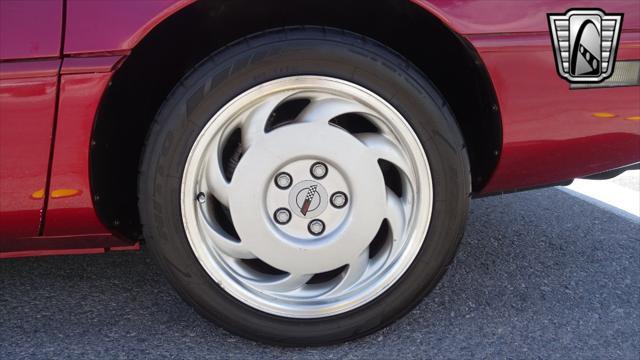 used 1992 Chevrolet Corvette car, priced at $9,500