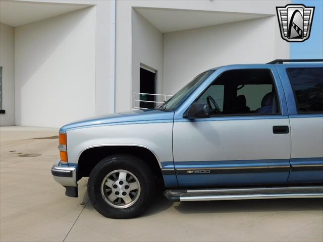 used 1995 Chevrolet Suburban car, priced at $16,500