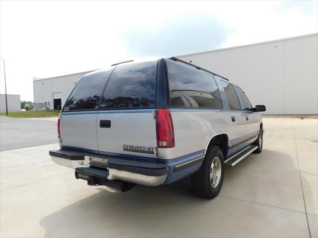 used 1995 Chevrolet Suburban car, priced at $16,500