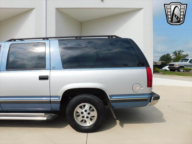 used 1995 Chevrolet Suburban car, priced at $16,500