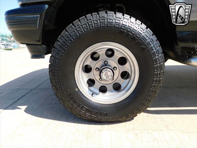 used 1993 Ford Bronco car, priced at $25,000