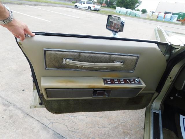 used 1972 Lincoln Continental car, priced at $20,000