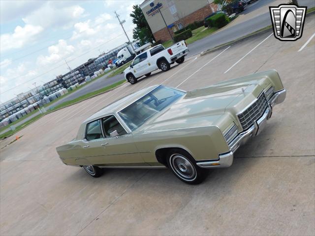 used 1972 Lincoln Continental car, priced at $20,000