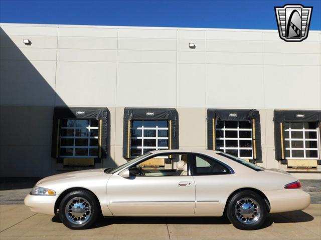 used 1998 Lincoln Mark VIII car, priced at $16,500