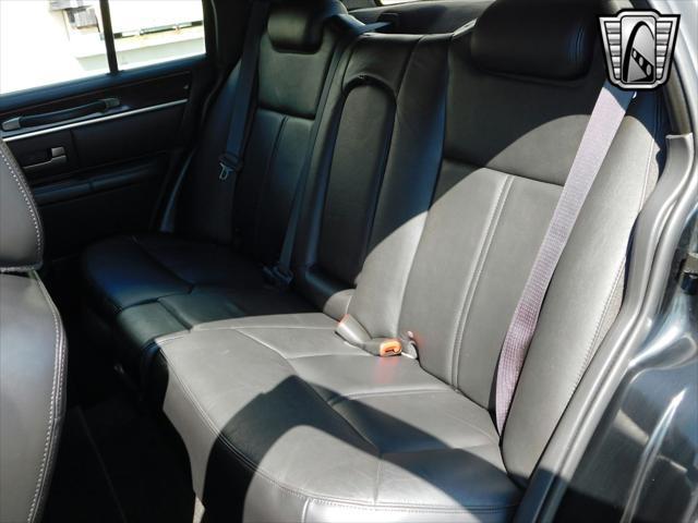 used 2011 Lincoln Town Car car, priced at $25,000