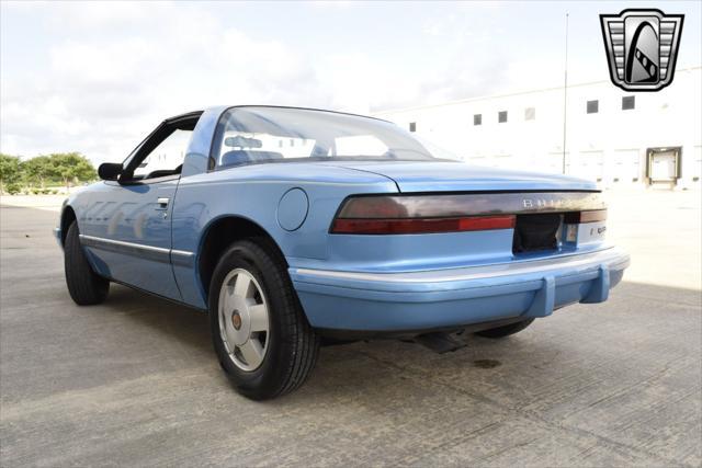 used 1990 Buick Reatta car, priced at $9,000