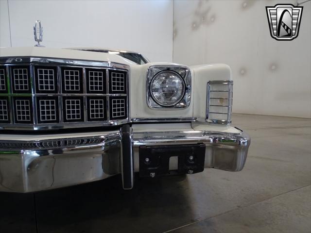 used 1975 Ford Elite car, priced at $11,000