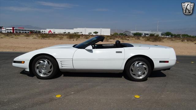 used 1992 Chevrolet Corvette car, priced at $13,000