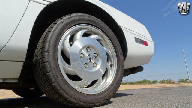 used 1992 Chevrolet Corvette car, priced at $13,000