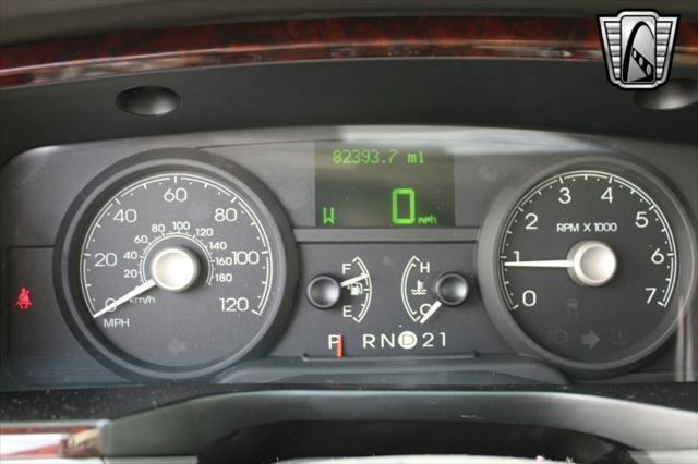 used 2006 Lincoln Town Car car, priced at $16,500