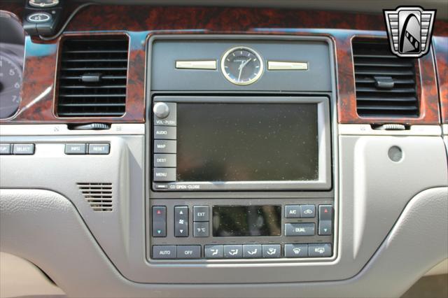 used 2006 Lincoln Town Car car, priced at $16,500