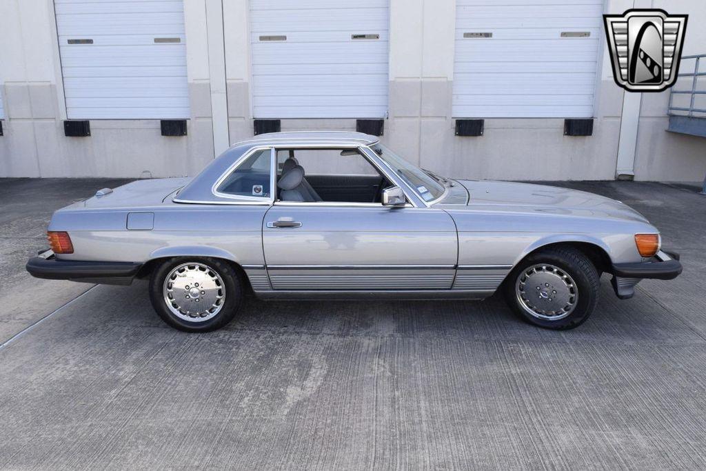 used 1988 Mercedes-Benz 560SL car, priced at $11,500