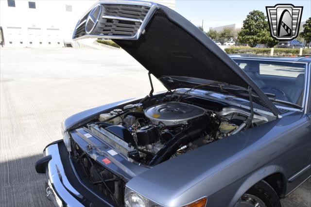 used 1988 Mercedes-Benz 560SL car, priced at $15,000