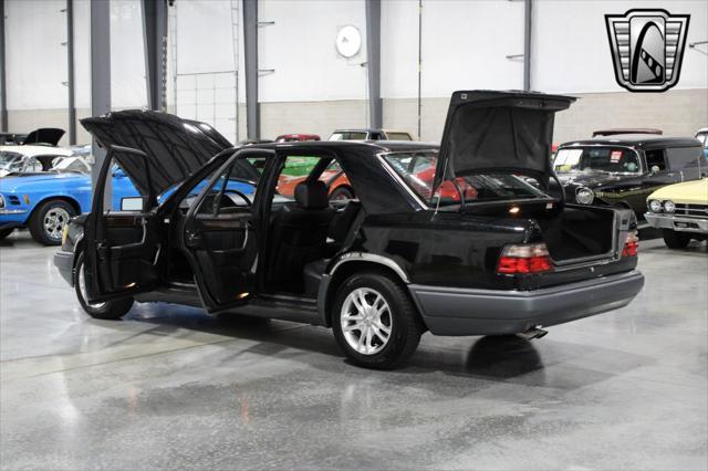 used 1994 Mercedes-Benz E-Class car, priced at $10,000