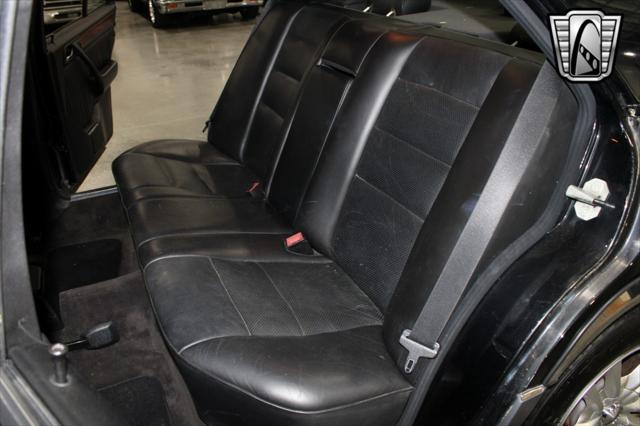 used 1994 Mercedes-Benz E-Class car, priced at $10,000
