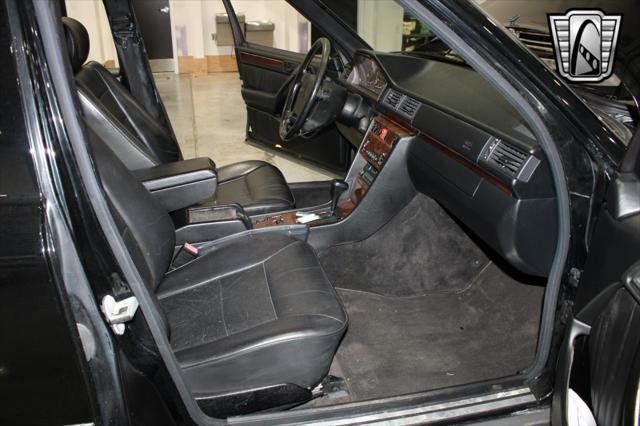 used 1994 Mercedes-Benz E-Class car, priced at $10,000