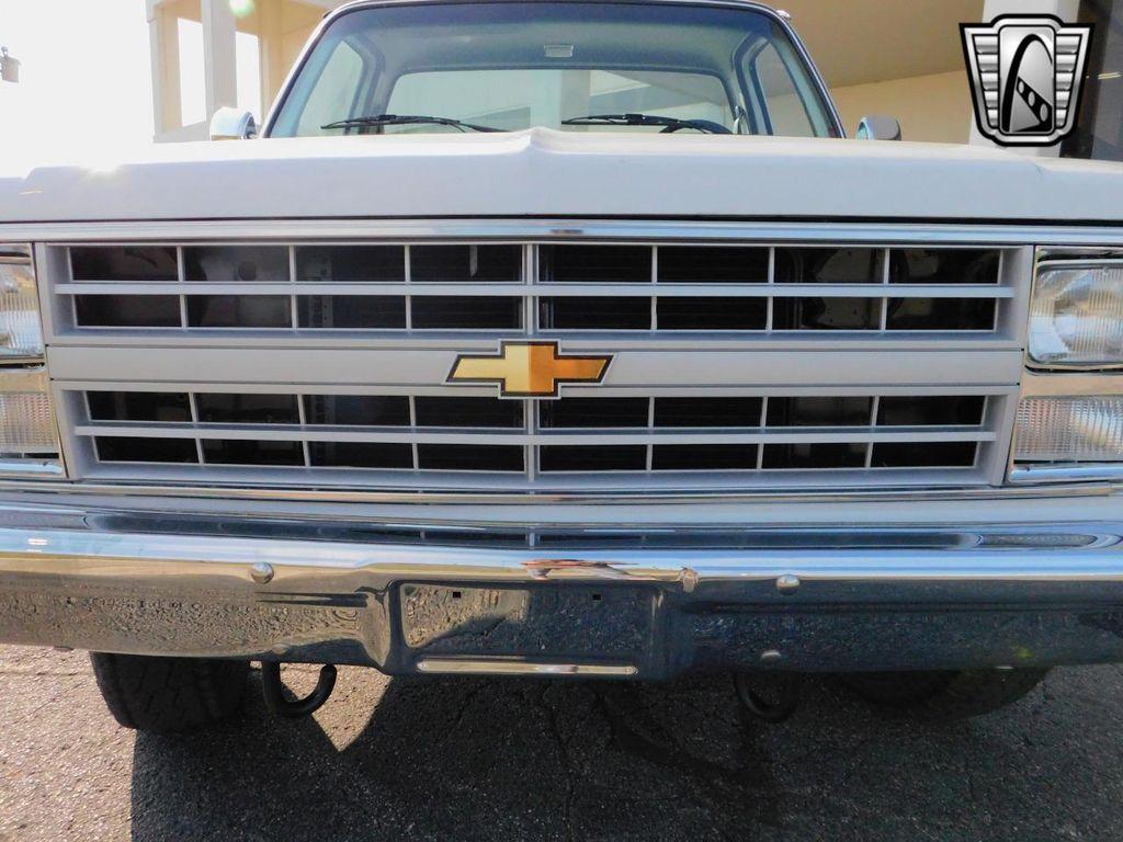 used 1987 Chevrolet V10 car, priced at $27,000