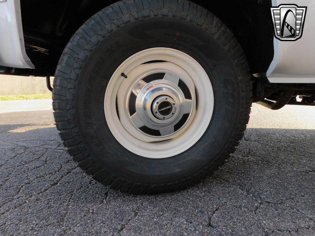 used 1987 Chevrolet V10 car, priced at $27,000