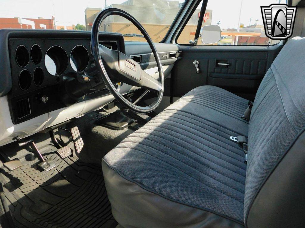 used 1987 Chevrolet V10 car, priced at $27,000