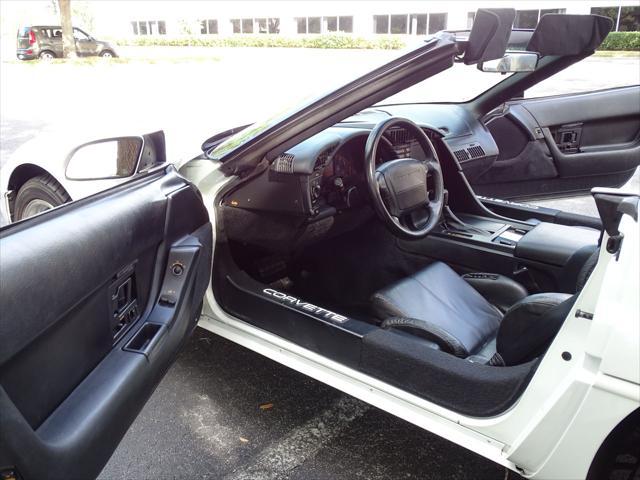 used 1992 Chevrolet Corvette car, priced at $25,000