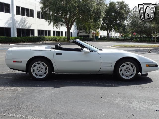 used 1992 Chevrolet Corvette car, priced at $25,000