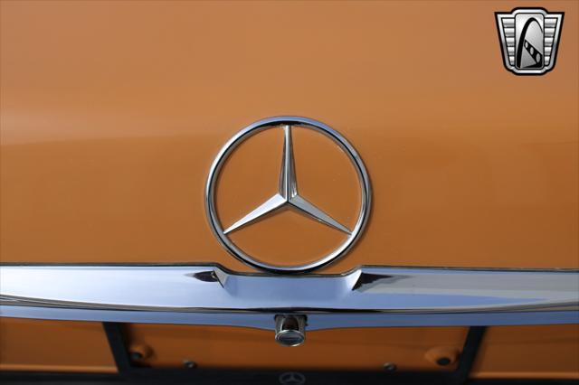 used 1975 Mercedes-Benz 450SL car, priced at $14,500