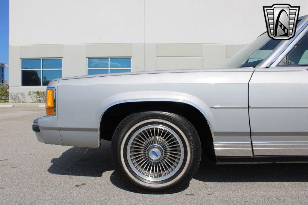 used 1988 Ford Crown Victoria car, priced at $19,000