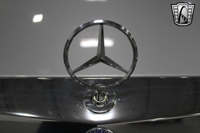 used 1986 Mercedes-Benz S-Class car, priced at $12,500