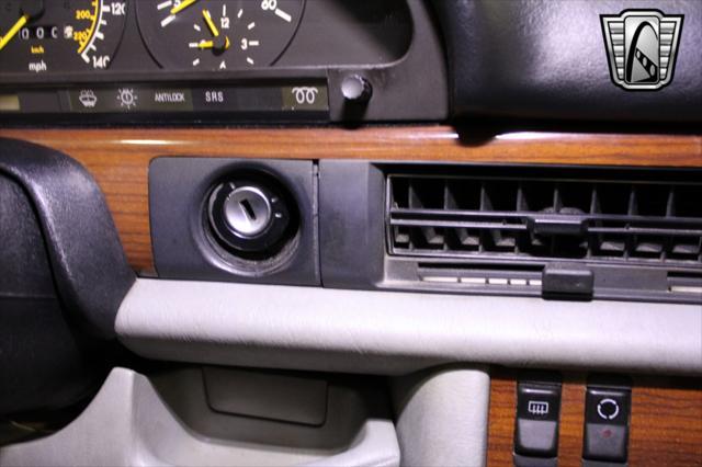 used 1986 Mercedes-Benz S-Class car, priced at $12,500