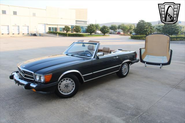 used 1988 Mercedes-Benz 560SL car, priced at $39,000