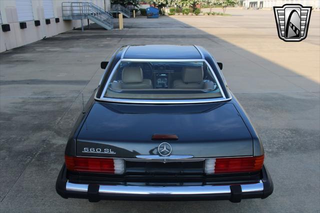 used 1988 Mercedes-Benz 560SL car, priced at $39,000