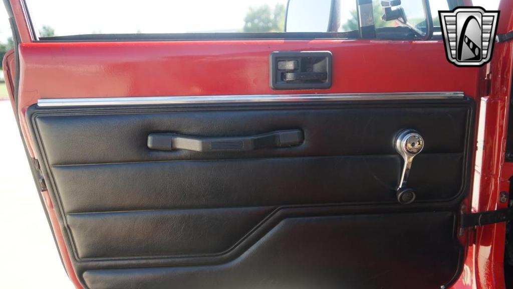 used 1994 Jeep Wrangler car, priced at $17,500