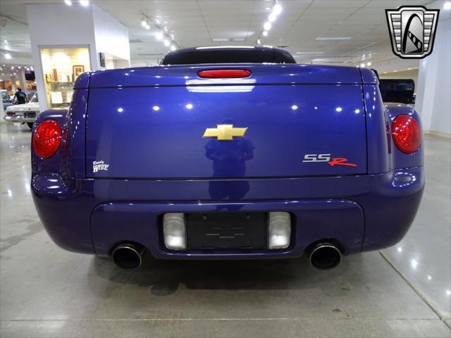 used 2004 Chevrolet SSR car, priced at $33,000