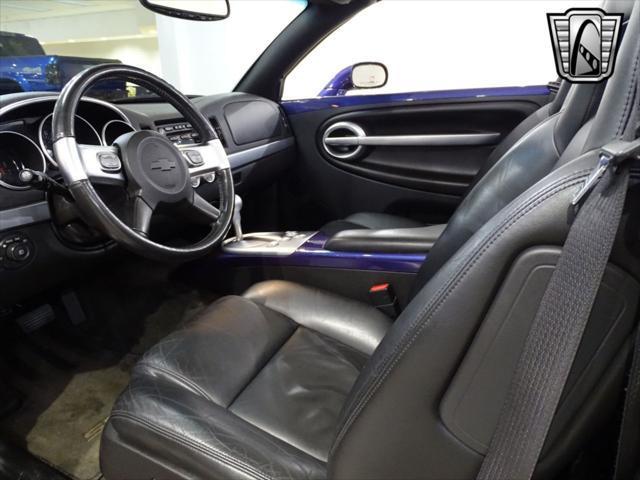 used 2004 Chevrolet SSR car, priced at $33,000