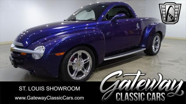 used 2004 Chevrolet SSR car, priced at $33,000