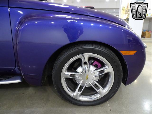 used 2004 Chevrolet SSR car, priced at $33,000