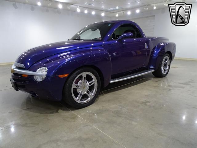 used 2004 Chevrolet SSR car, priced at $33,000