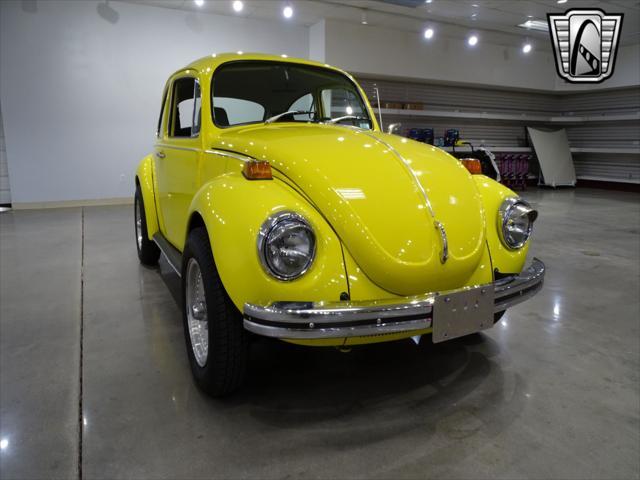 used 1971 Volkswagen Super Beetle car, priced at $18,000
