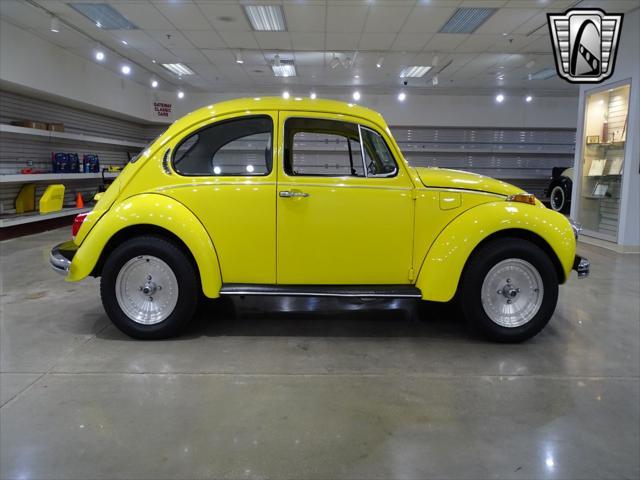 used 1971 Volkswagen Super Beetle car, priced at $18,000